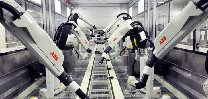 Los fabricantes de automóviles aumentan la inversión en automatización según ABB Robotics