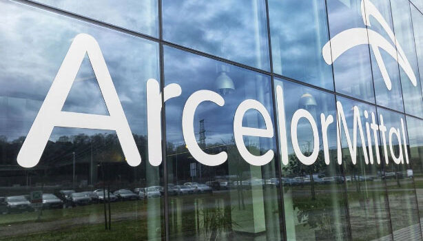 ArcelorMittal recorta un 28,6% su beneficio hasta marzo, pero eleva sus ingresos un 4,4%