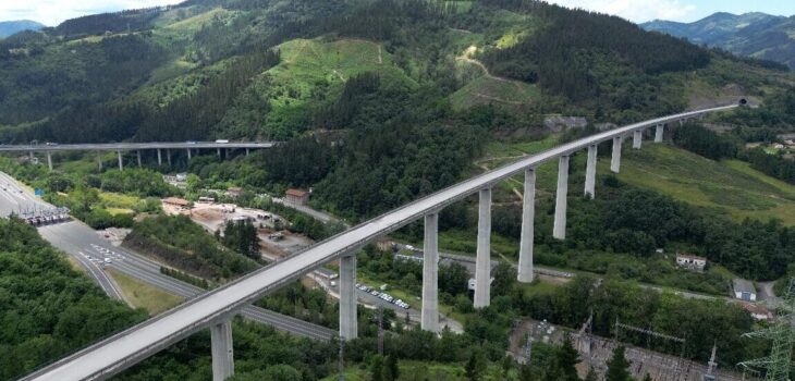 Transportes invierte 3.123 millones en 2025 y 1.000 millones hasta mayo de 2026 en el Corredor Atlántico