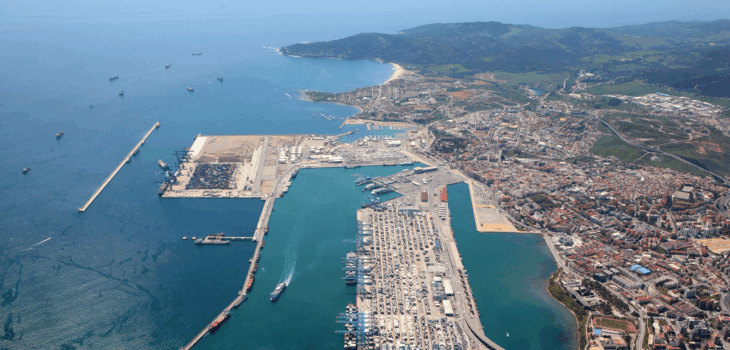 Reducir en una hora la espera de camiones en los puertos liberaría más de 400 millones al año para España