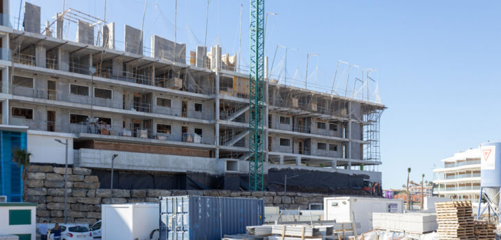 La producción del sector de la construcción cae un 4,2% en agosto y suma ocho meses de retrocesos